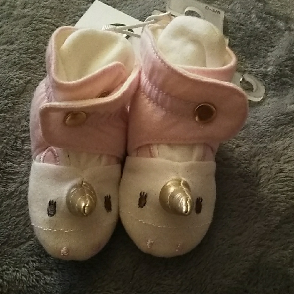 Newborn shoes